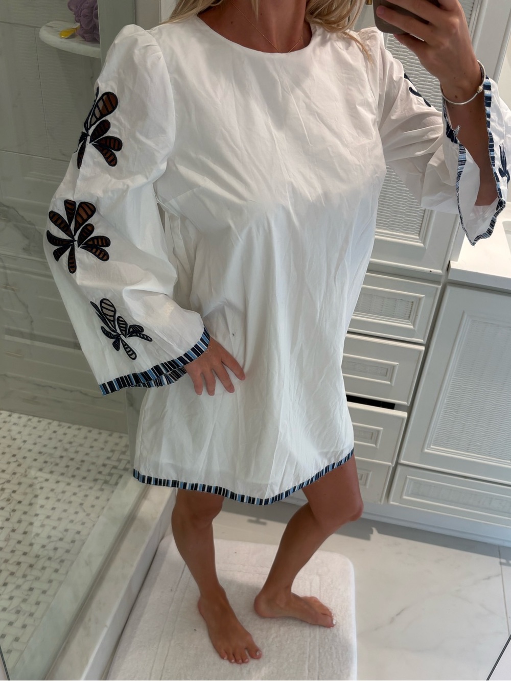 NWT Hyacinth House White Embroidered Bell-Sleeve Tunic Dress - White